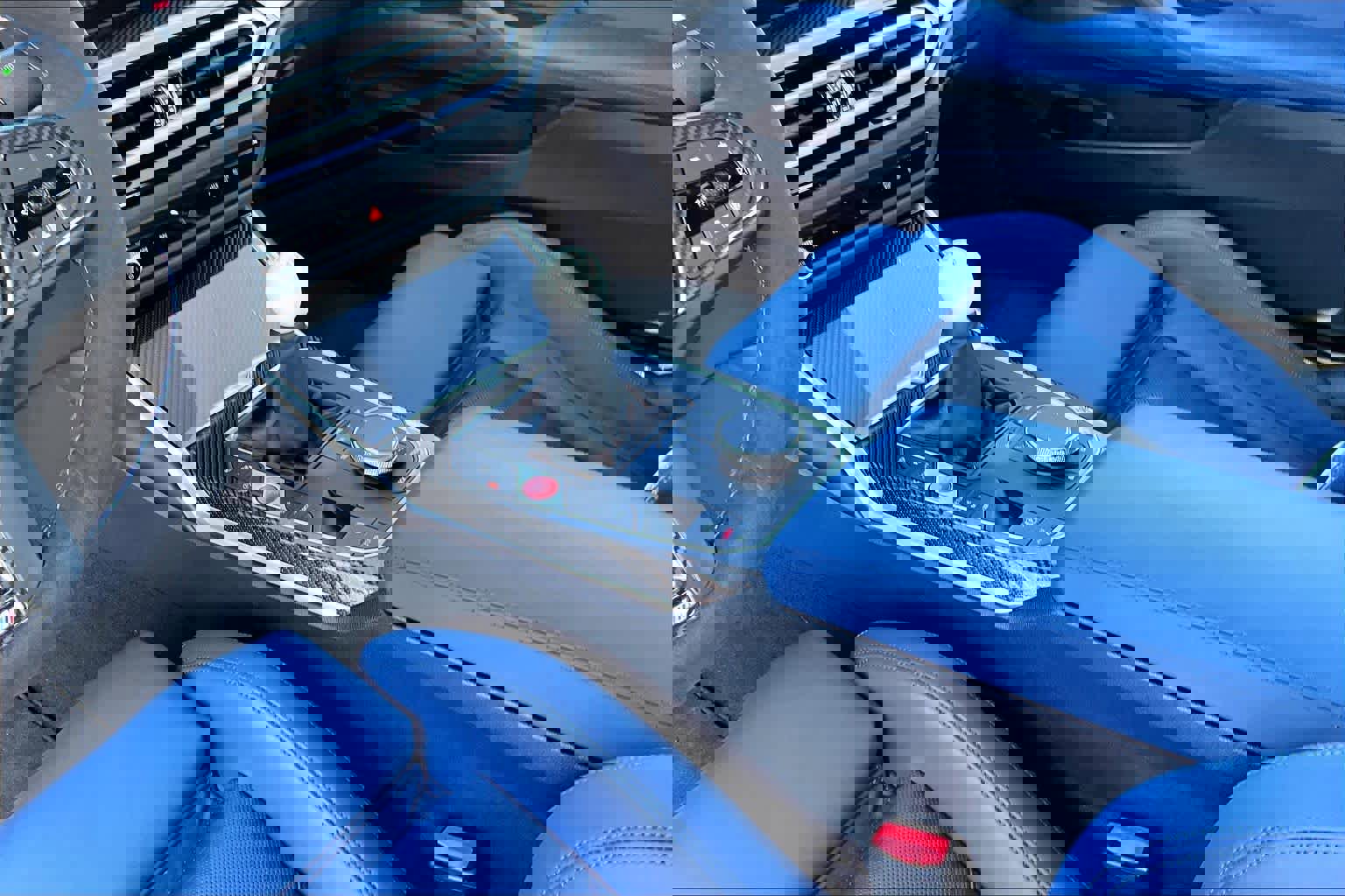 Used 2024 BMW M4 Coupe w/ Executive Package image 17