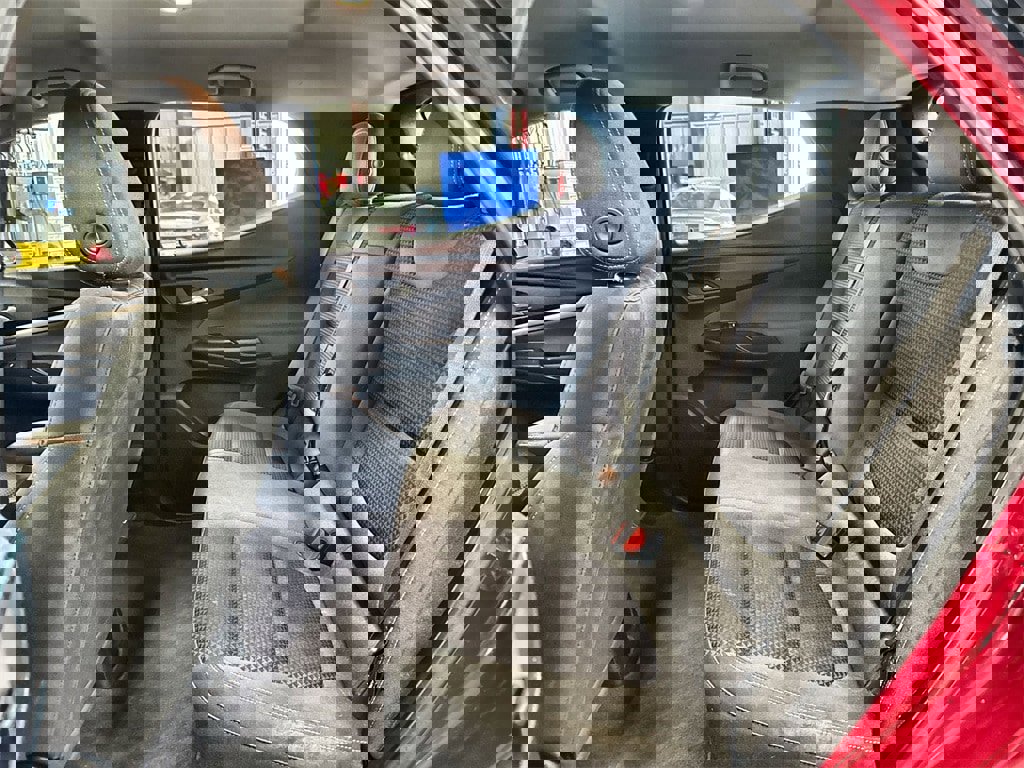 Used 2022 Chevrolet Bolt EUV LT w/ Comfort Package image 24