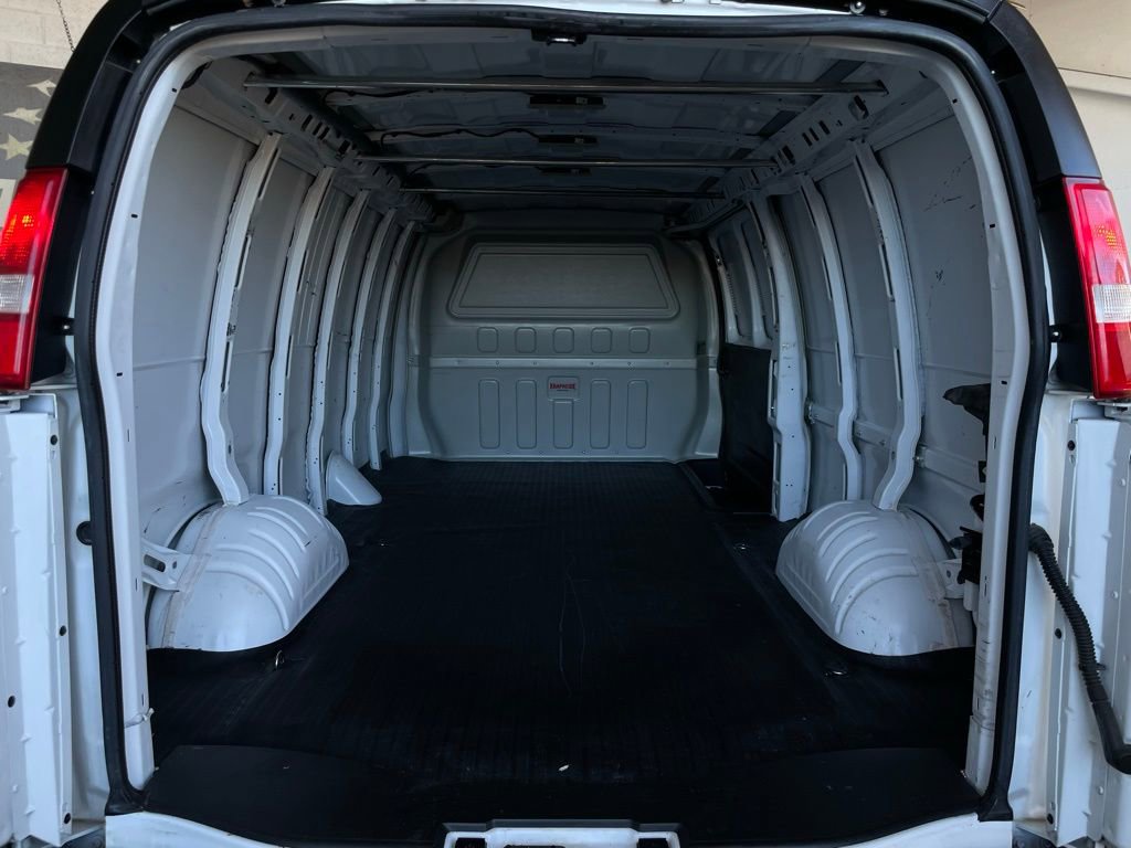Used 2023 GMC Savana 2500 Work Van w/ Driver Convenience Package image 18