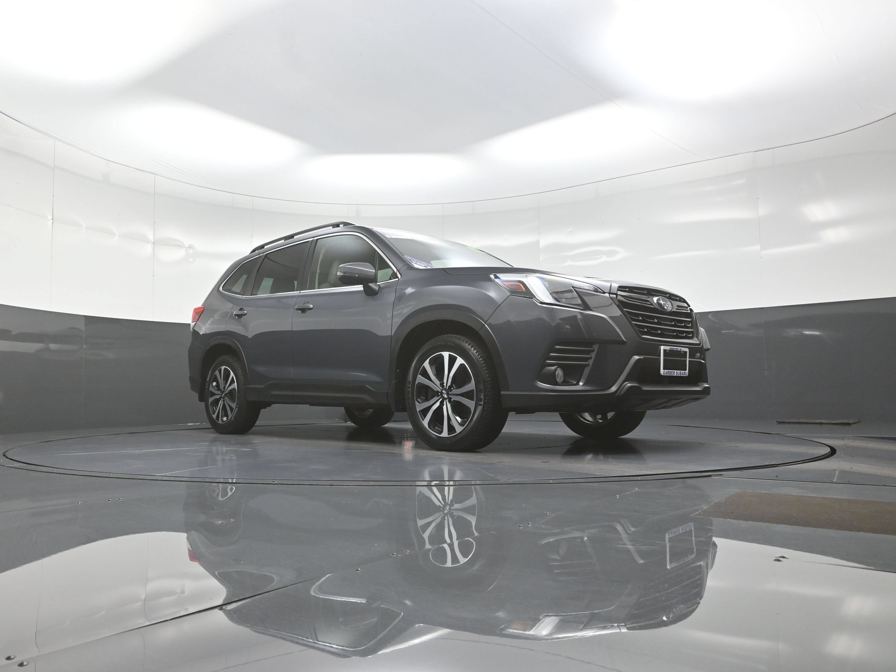 Used 2023 Subaru Forester Limited AWD/4WD image 9