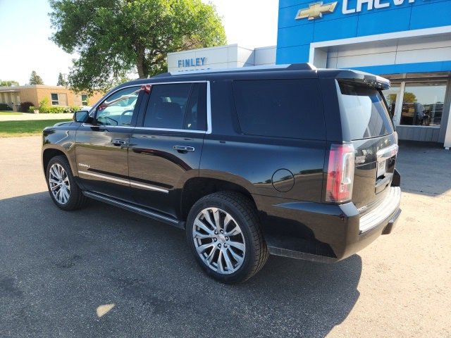 Used 2019 GMC Yukon Denali image 3