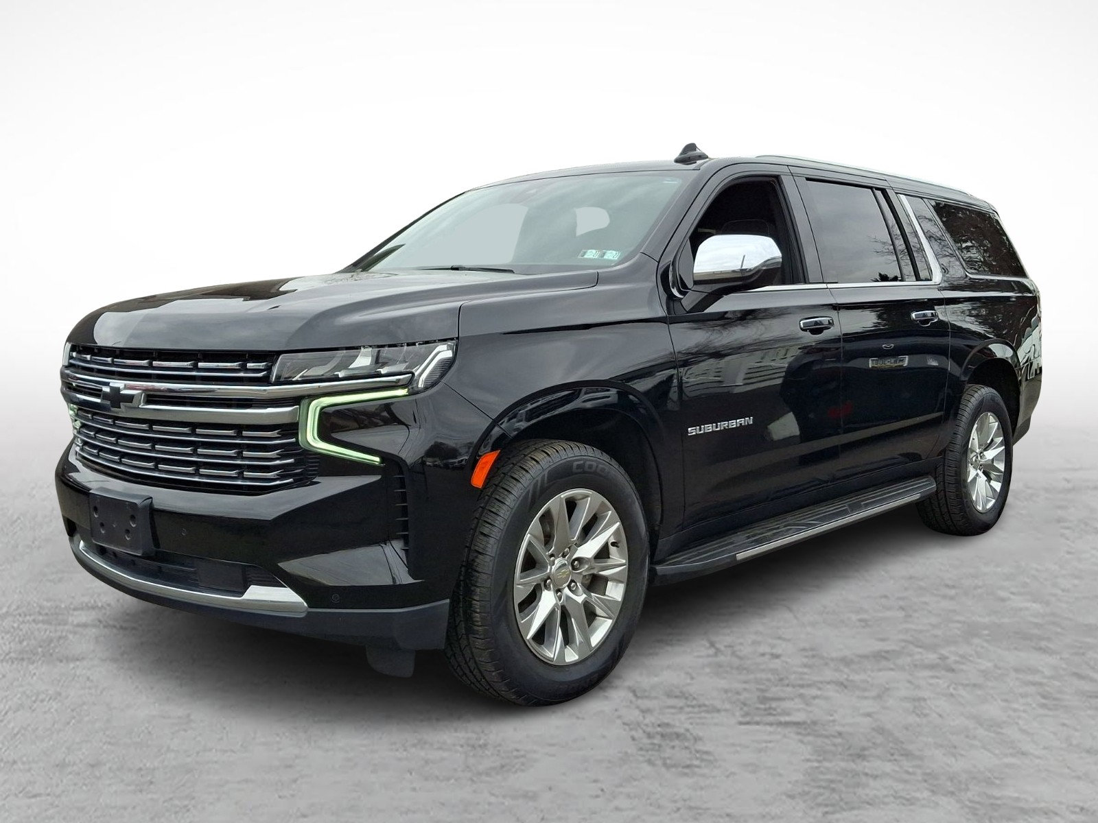 Used 2021 Chevrolet Suburban Premier image 3