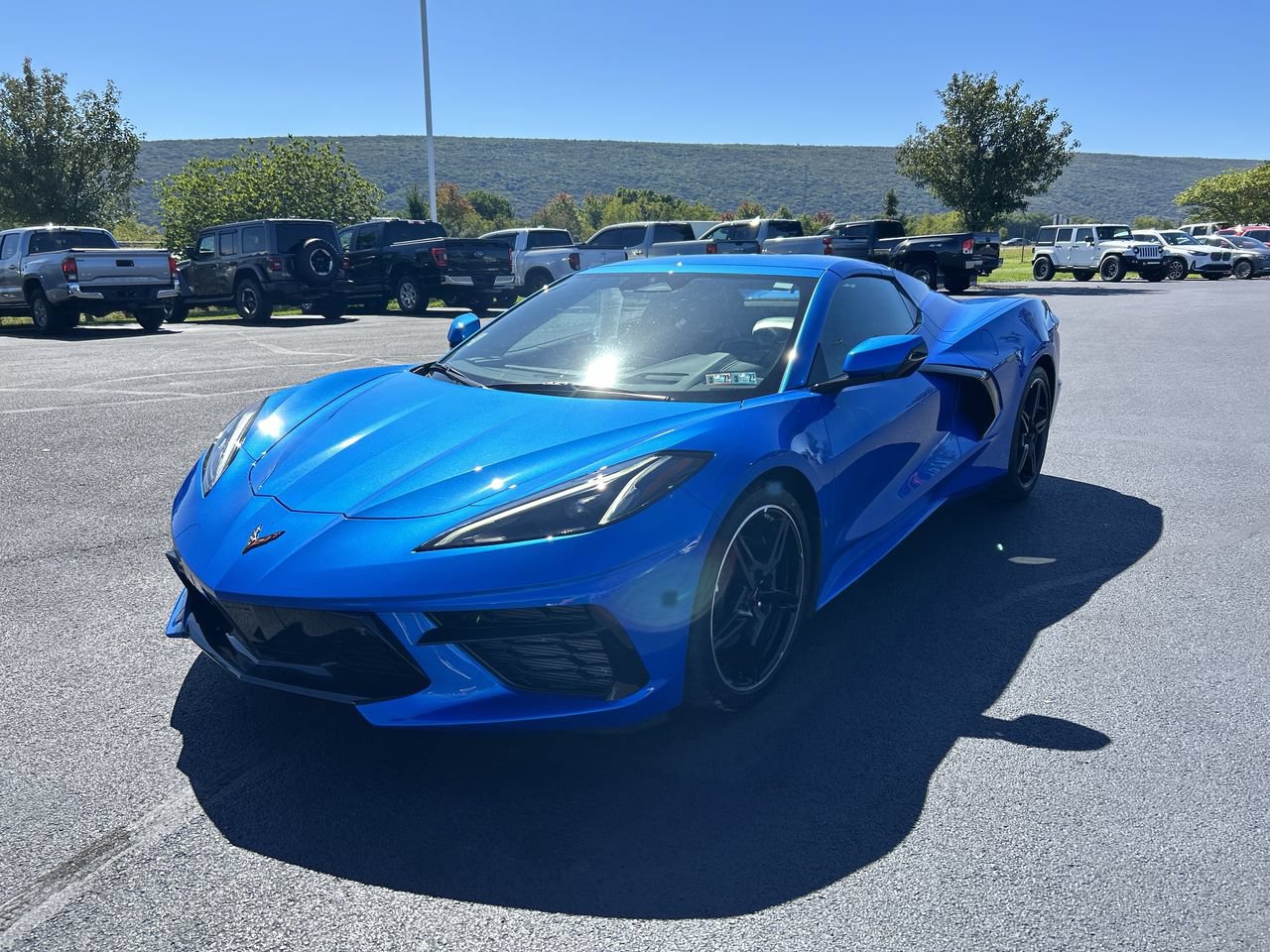 Used 2024 Chevrolet Corvette Stingray Preferred Conv w/ 2LT RWD image 3