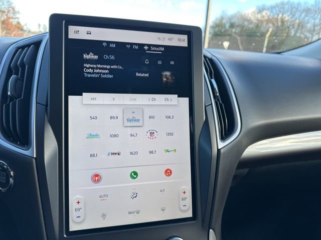 Used 2024 Ford Edge SE image 17