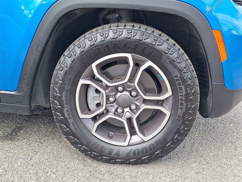 Used 2023 Jeep Grand Cherokee Trailhawk image 27