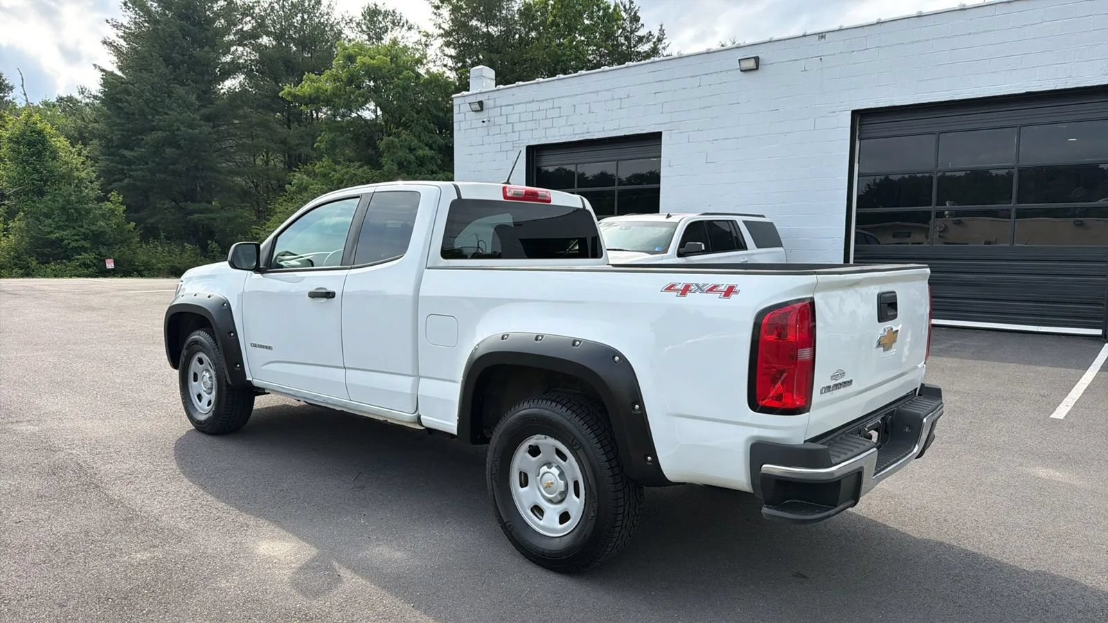 Used 2018 Chevrolet Colorado W/T AWD/4WD image 5