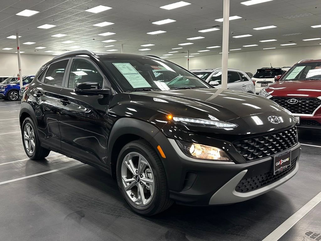 Used 2022 Hyundai Kona SEL w/ Cargo Package image 9