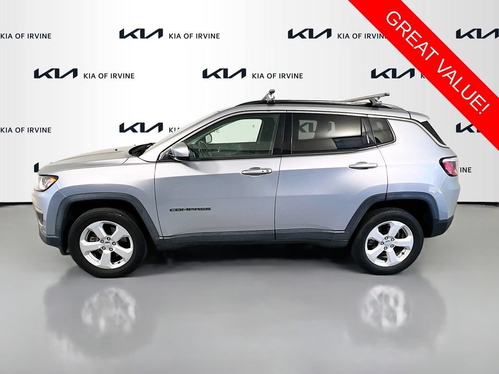Used 2018 Jeep Compass Latitude w/ Popular Equipment Group AWD/4WD image 4