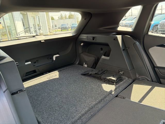 New 2026 Volkswagen Tiguan SE R-Line AWD/4WD image 26