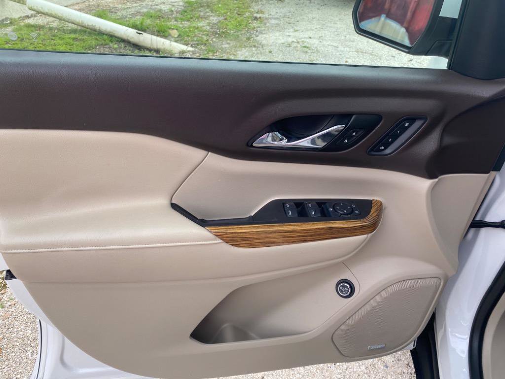 Used 2017 GMC Acadia Denali w/ Technology Package image 14