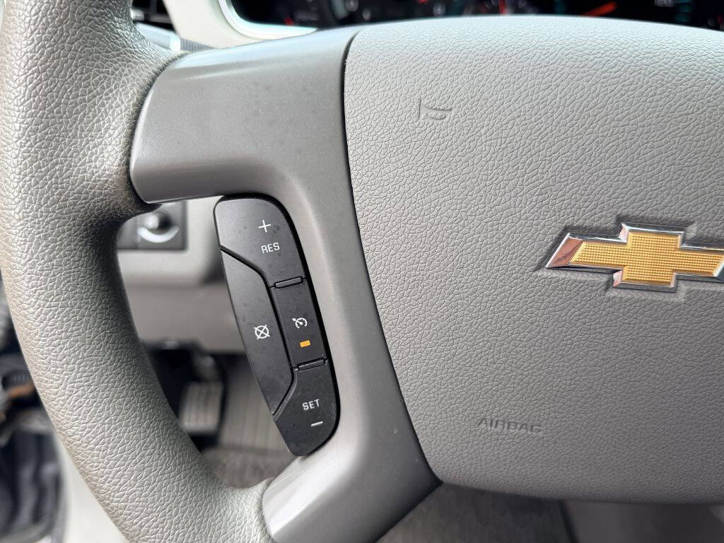 Used 2014 Chevrolet Traverse LS FWD image 15