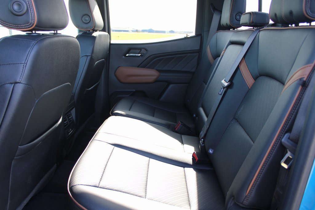 Used 2023 GMC Canyon AT4 image 26