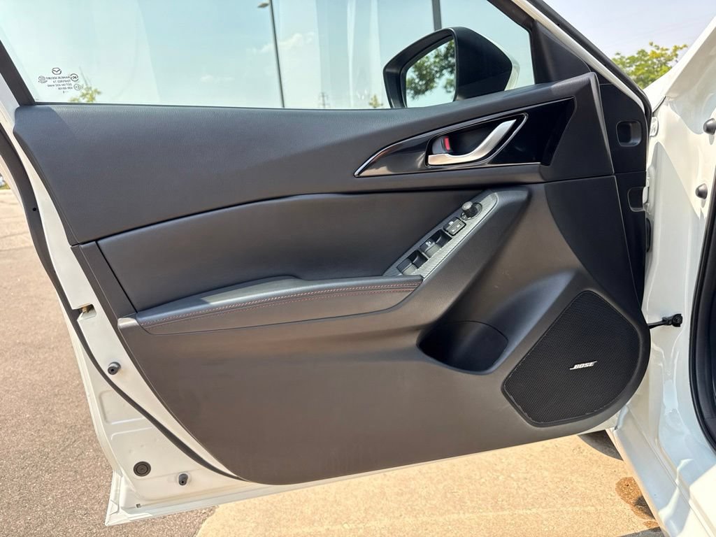 Used 2016 MAZDA MAZDA3 s Touring FWD image 10