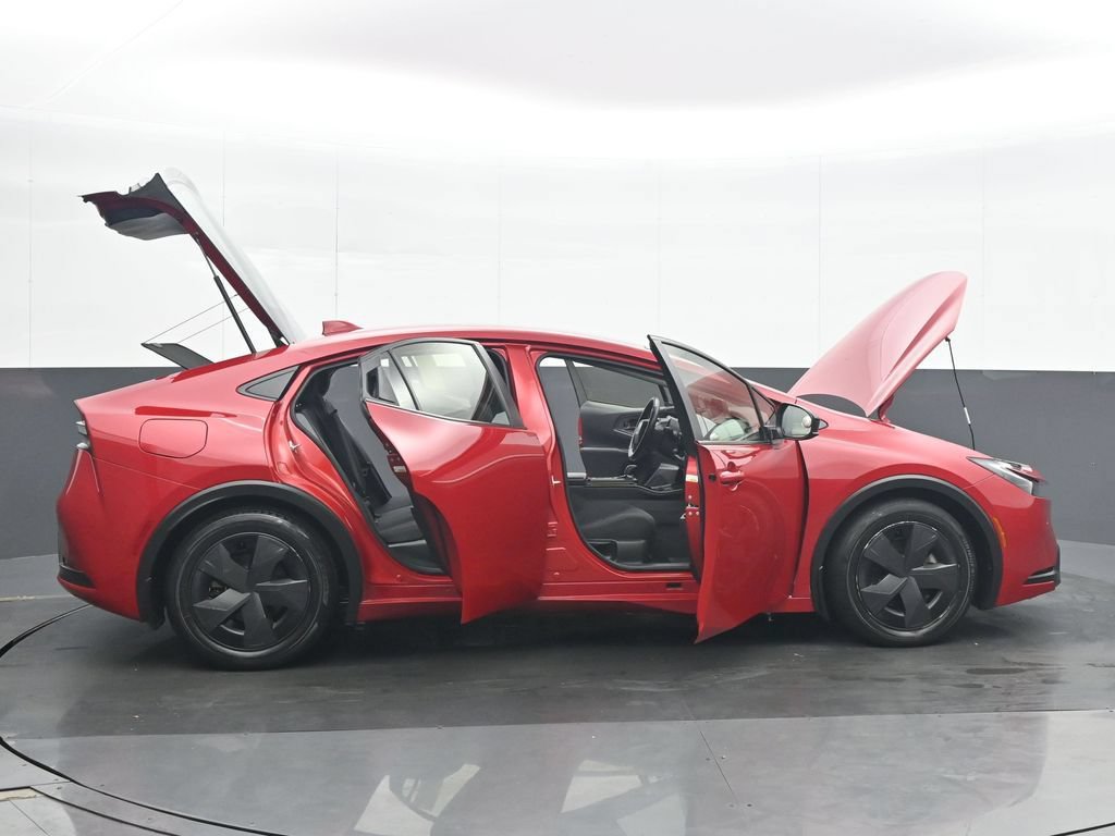 Used 2023 Toyota Prius Prime FWD image 40