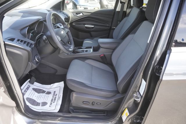 Used 2019 Ford Escape SE image 9