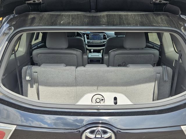 Used 2015 Toyota Highlander Limited image 13