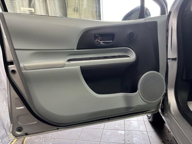 Used 2014 Toyota Prius C Two FWD image 10