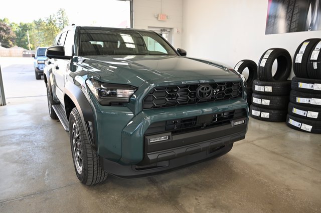 New 2025 Toyota 4Runner TRD Off-Road Premium image 3