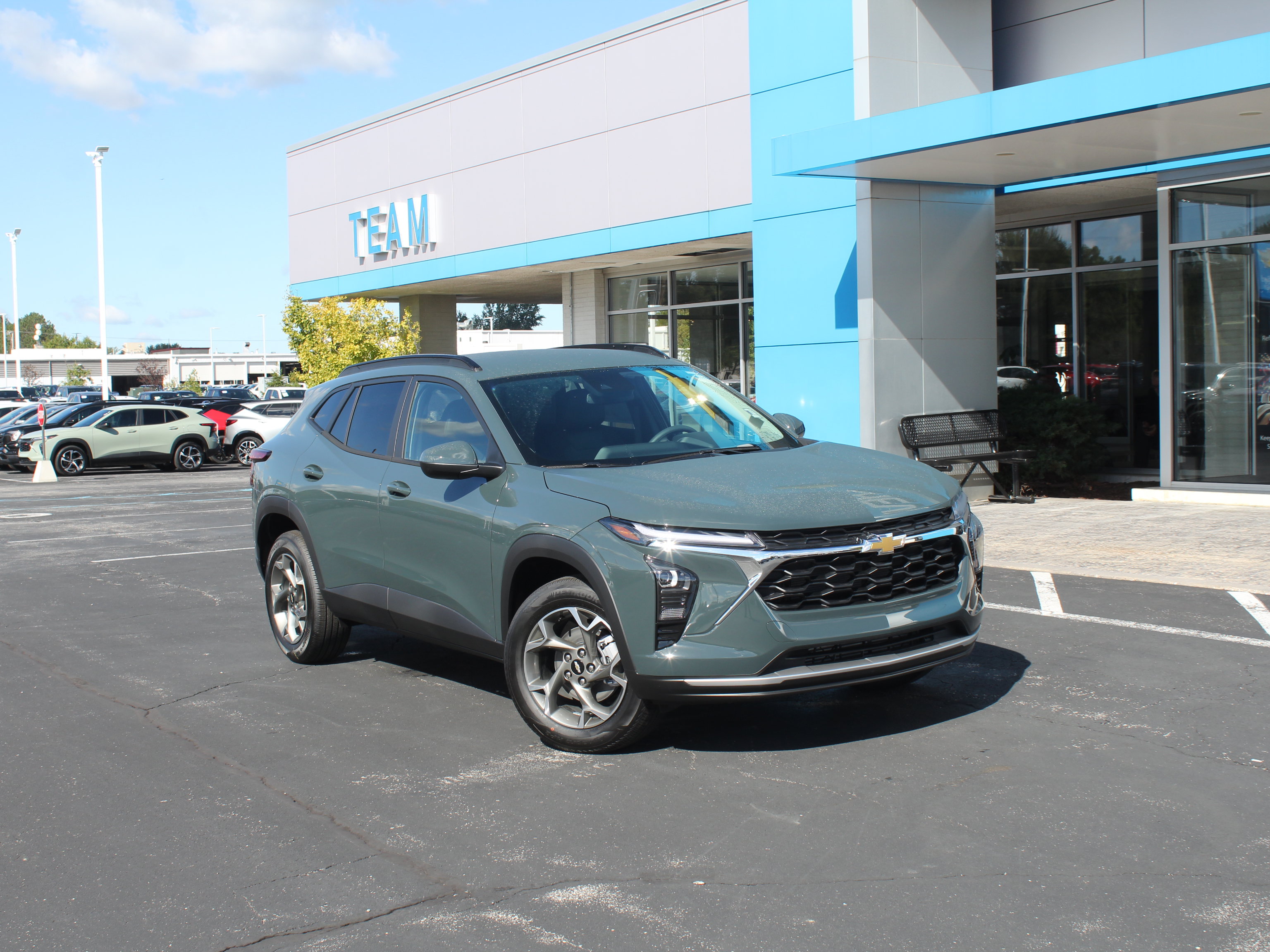 New 2026 Chevrolet Trax LT FWD image 4