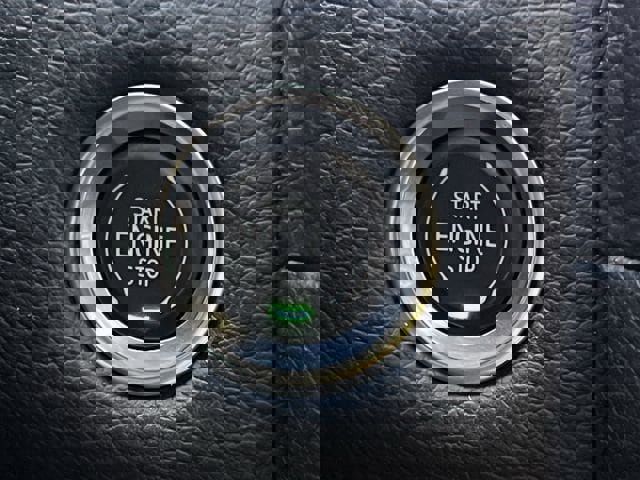 Used 2023 GMC Yukon Denali w/ Denali Reserve Package image 19