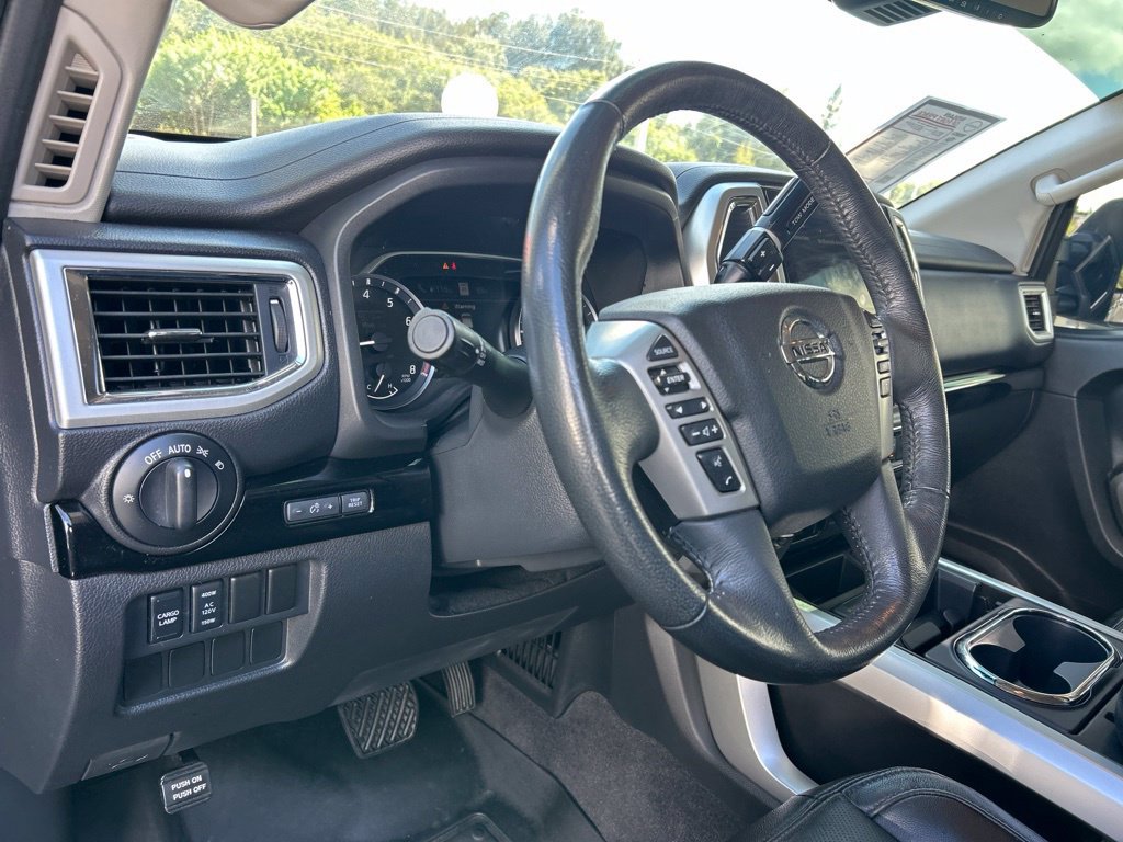 Used 2021 Nissan Titan SV w/ SV Convenience Package AWD/4WD image 22