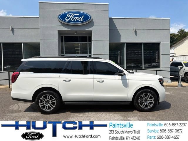 Used 2025 Ford Expedition Max Active AWD/4WD image 2
