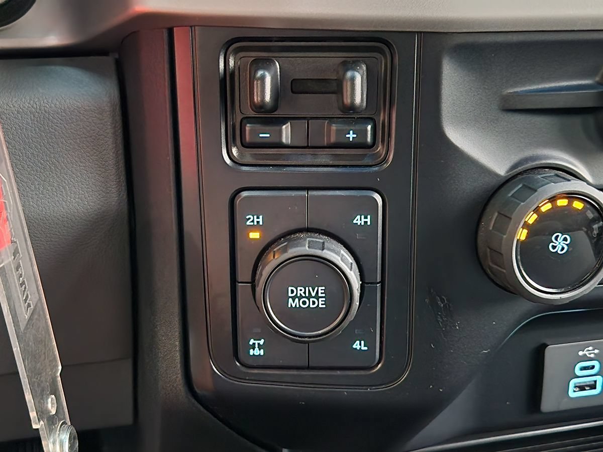 Used 2024 Ford F250 XL w/ STX Appearance Package AWD/4WD image 40