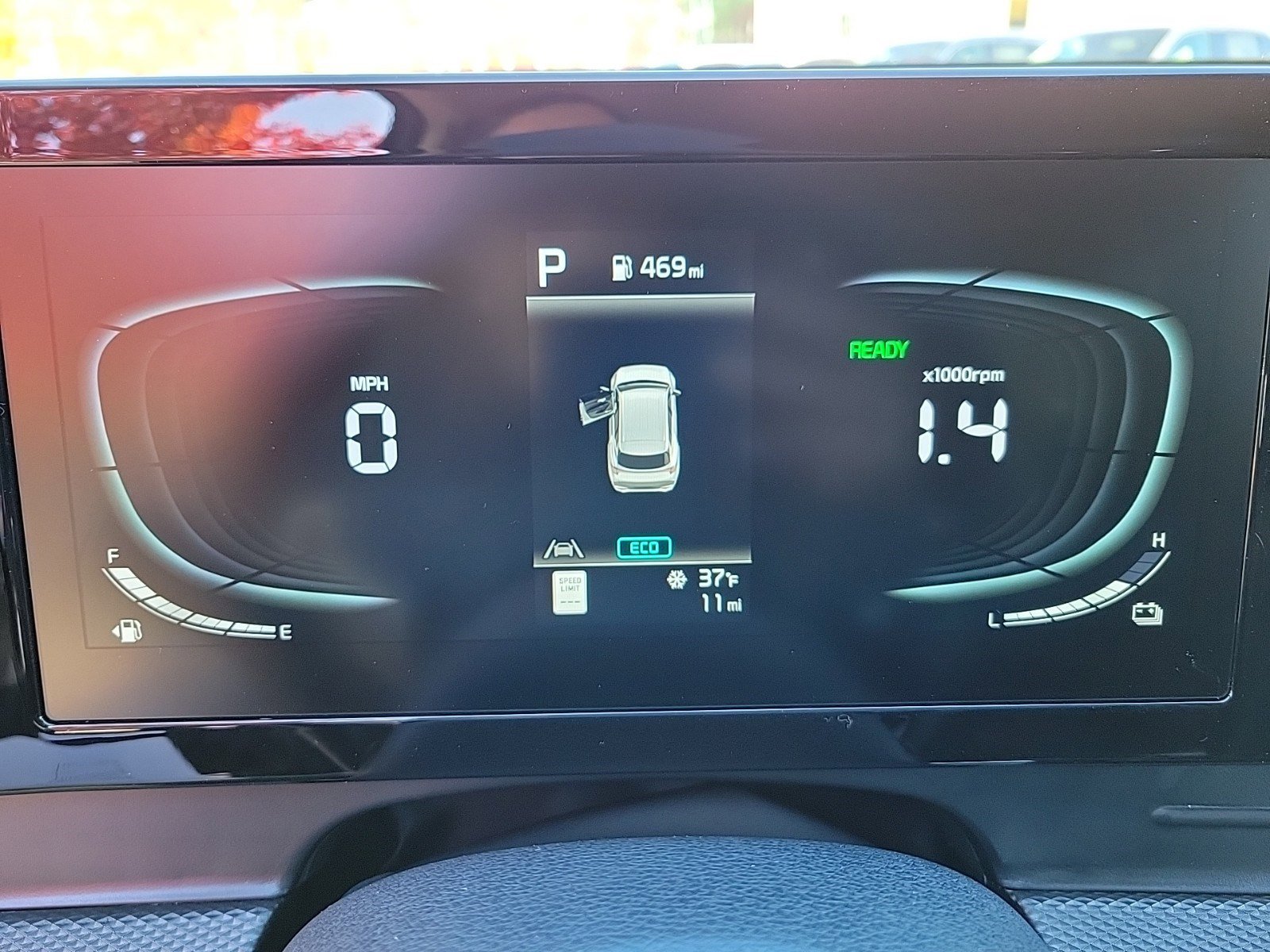 New 2025 Kia Sportage LX FWD image 14