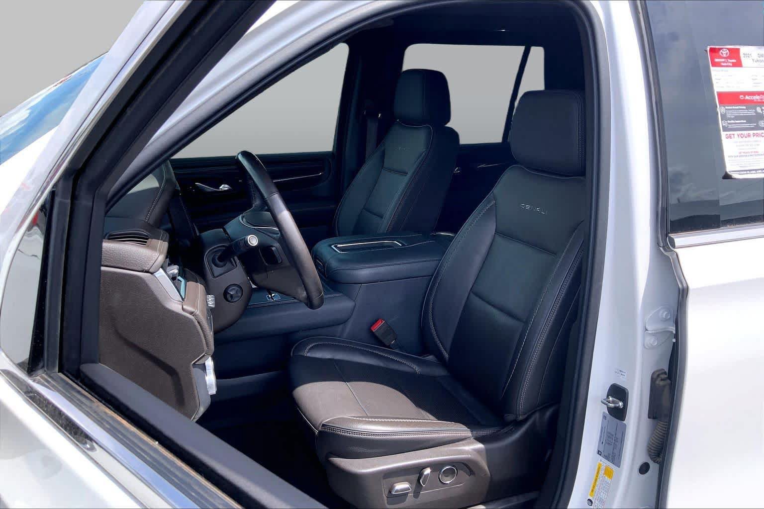 Used 2021 GMC Yukon Denali w/ Advanced Technology Package RWD image 8