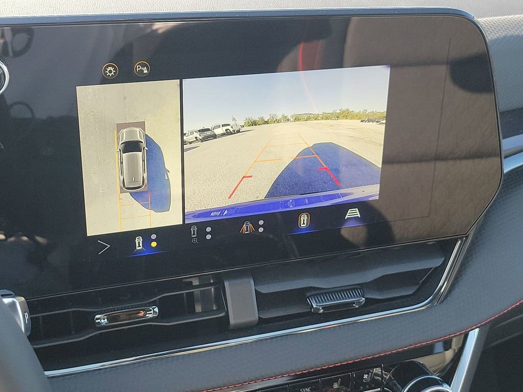 Used 2025 Chevrolet Equinox RS w/ Safety and Technology Package image 24