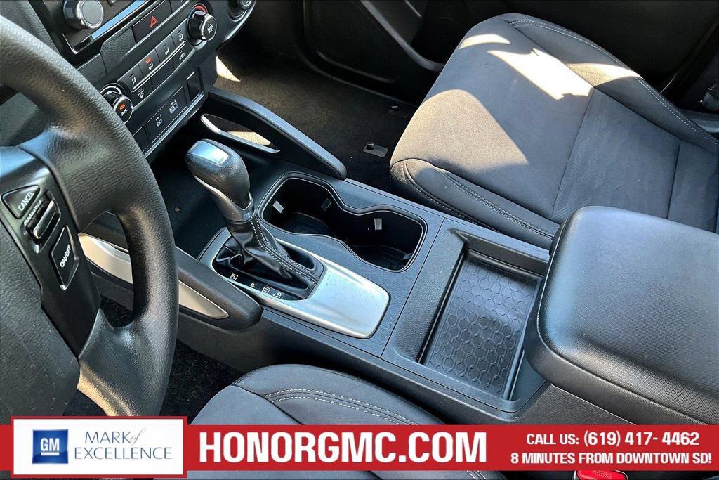 Used 2022 Nissan Frontier SV RWD image 18