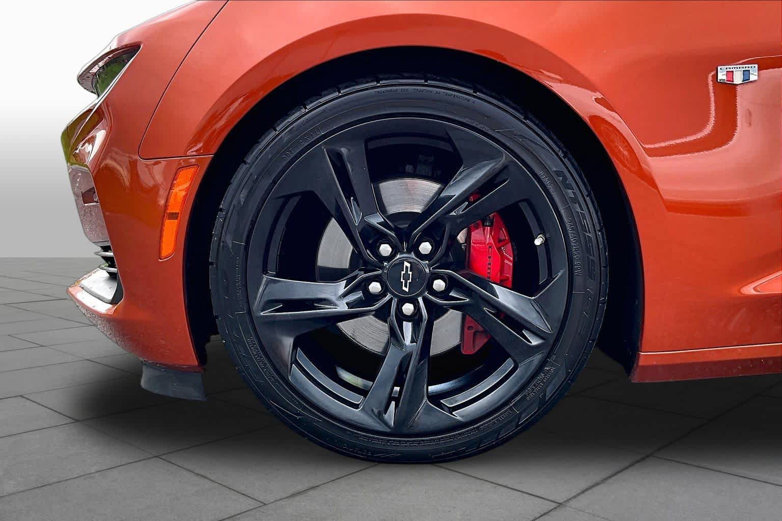 Used 2022 Chevrolet Camaro SS RWD image 11