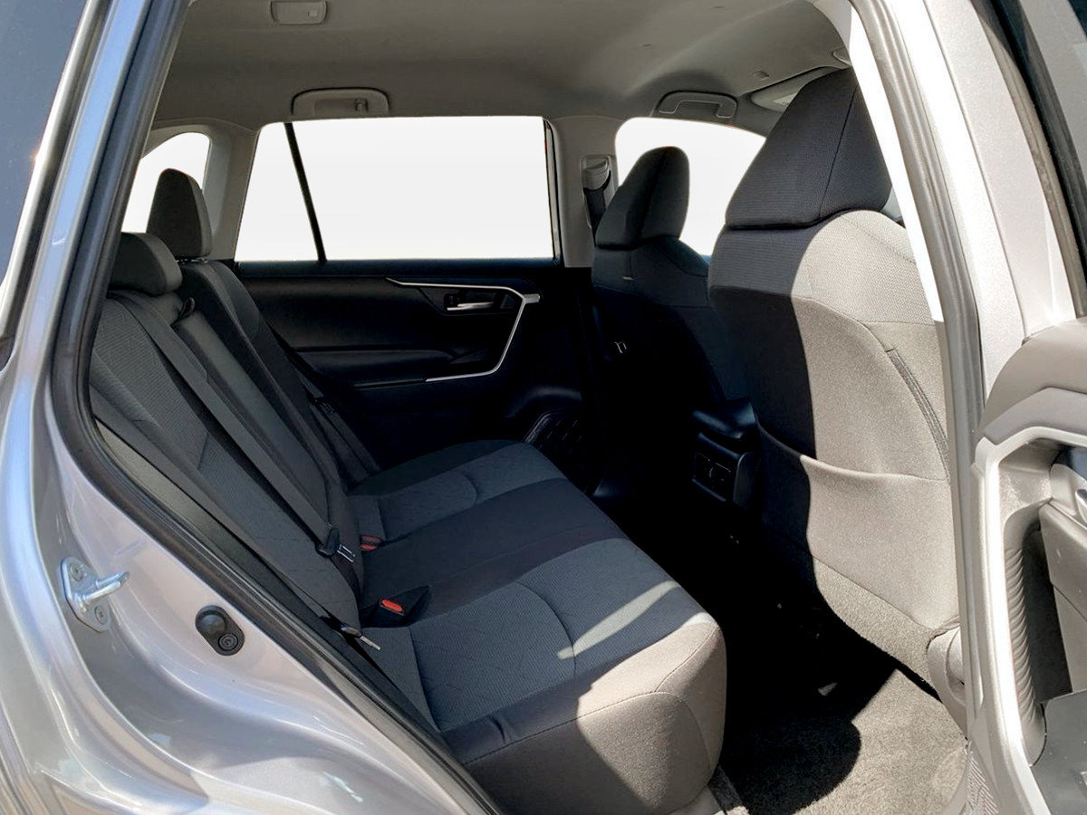 Used 2025 Toyota RAV4 XLE AWD/4WD image 27