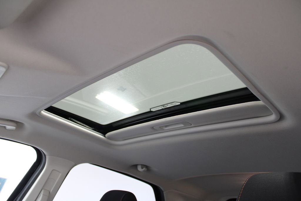 Used 2021 Ford EcoSport SE w/ SE Convenience Package image 51