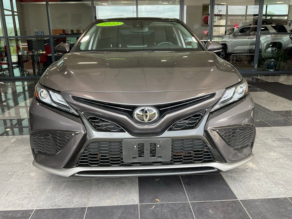 Used 2022 Toyota Camry XSE FWD image 2