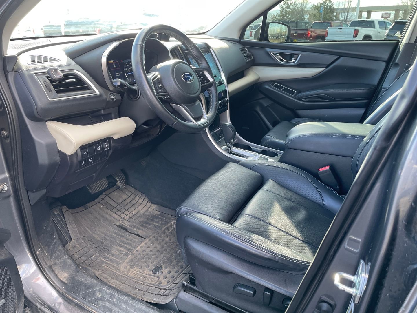 Used 2019 Subaru Ascent Limited w/ Popular Package #3 image 10