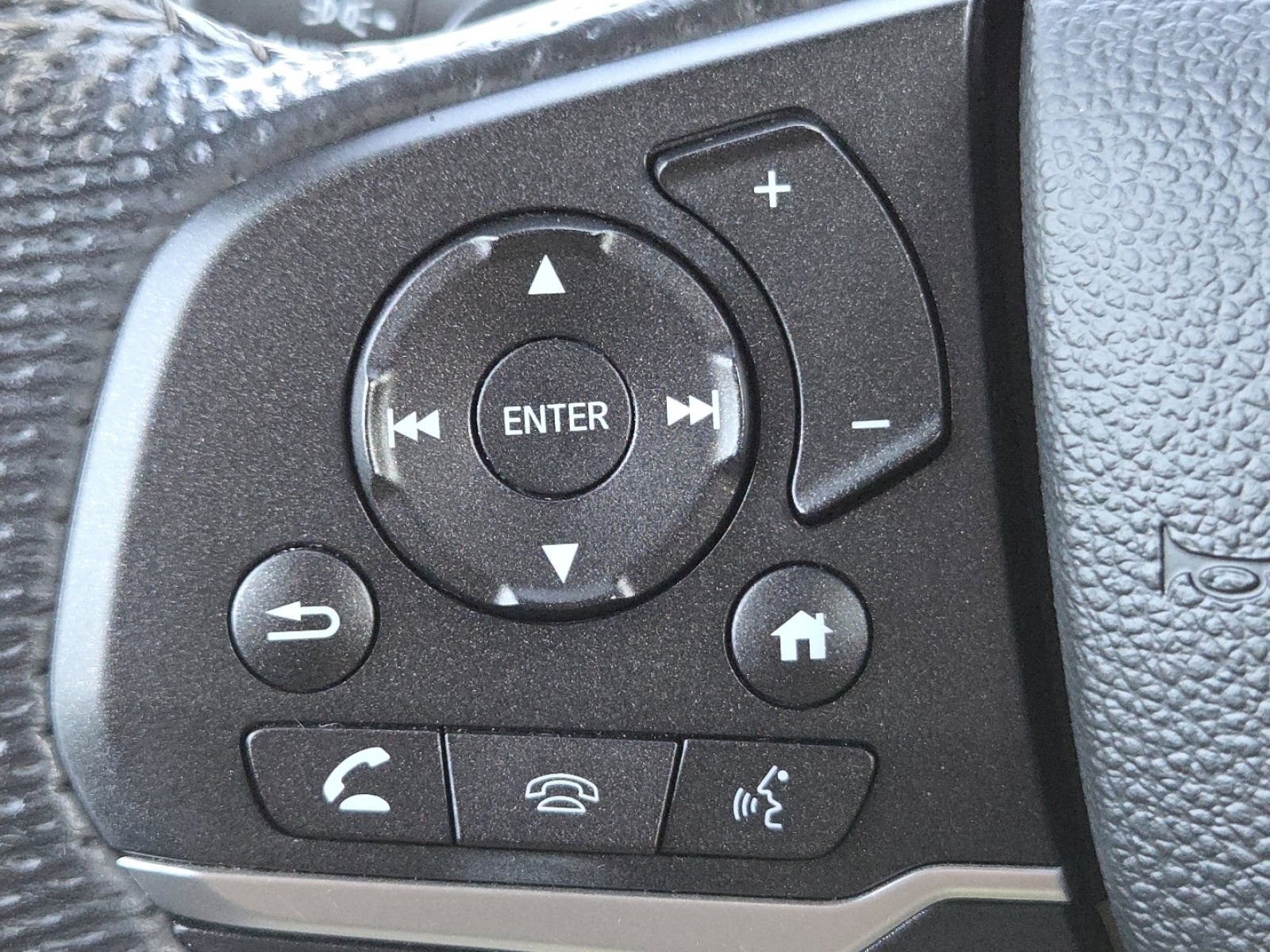 Certified 2023 Honda Passport EX-L image 35