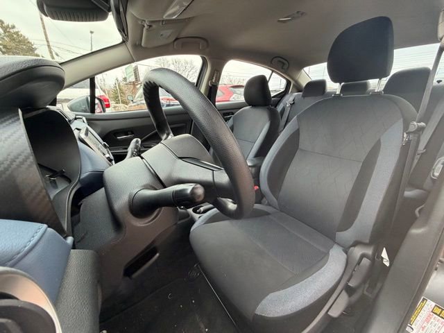 Used 2023 Nissan Versa SV image 10