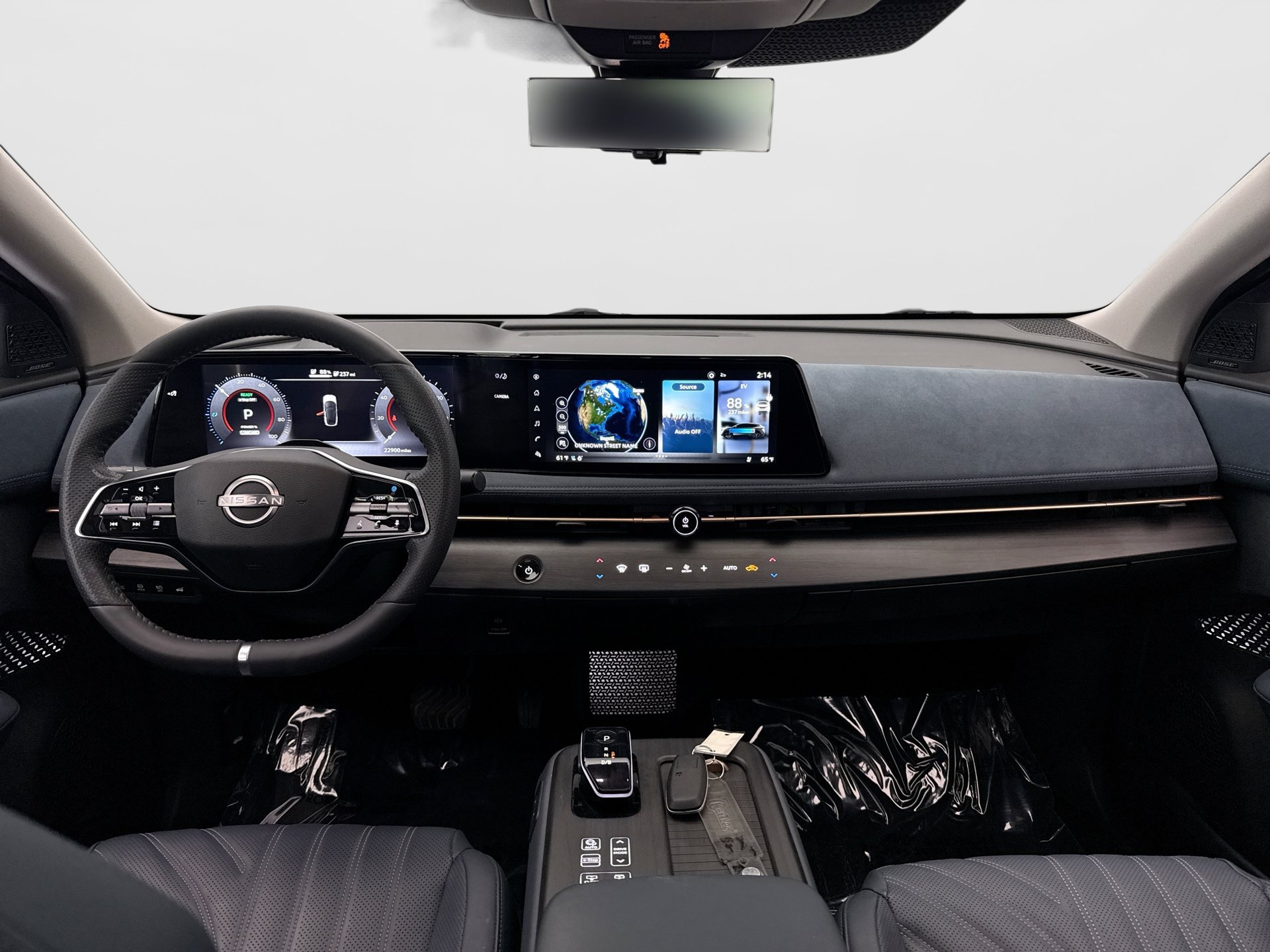 Used 2024 Nissan Ariya AWD image 14