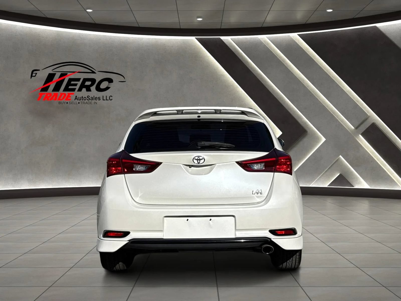 Used 2017 Toyota Corolla iM w/ Carpet Mat Package FWD image 15
