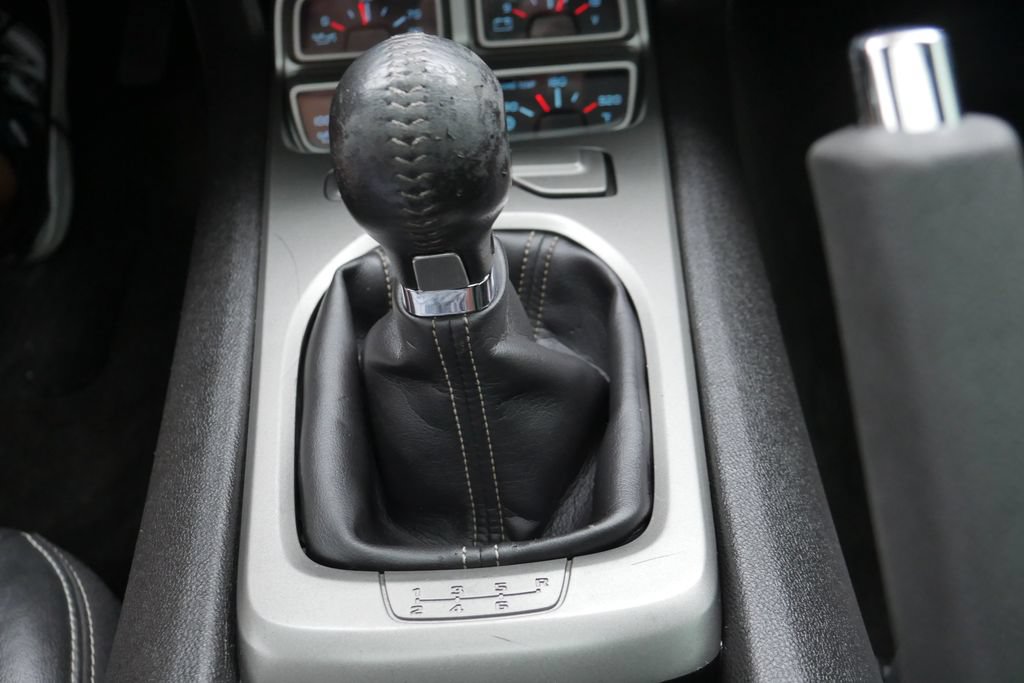 Used 2011 Chevrolet Camaro SS RWD image 22