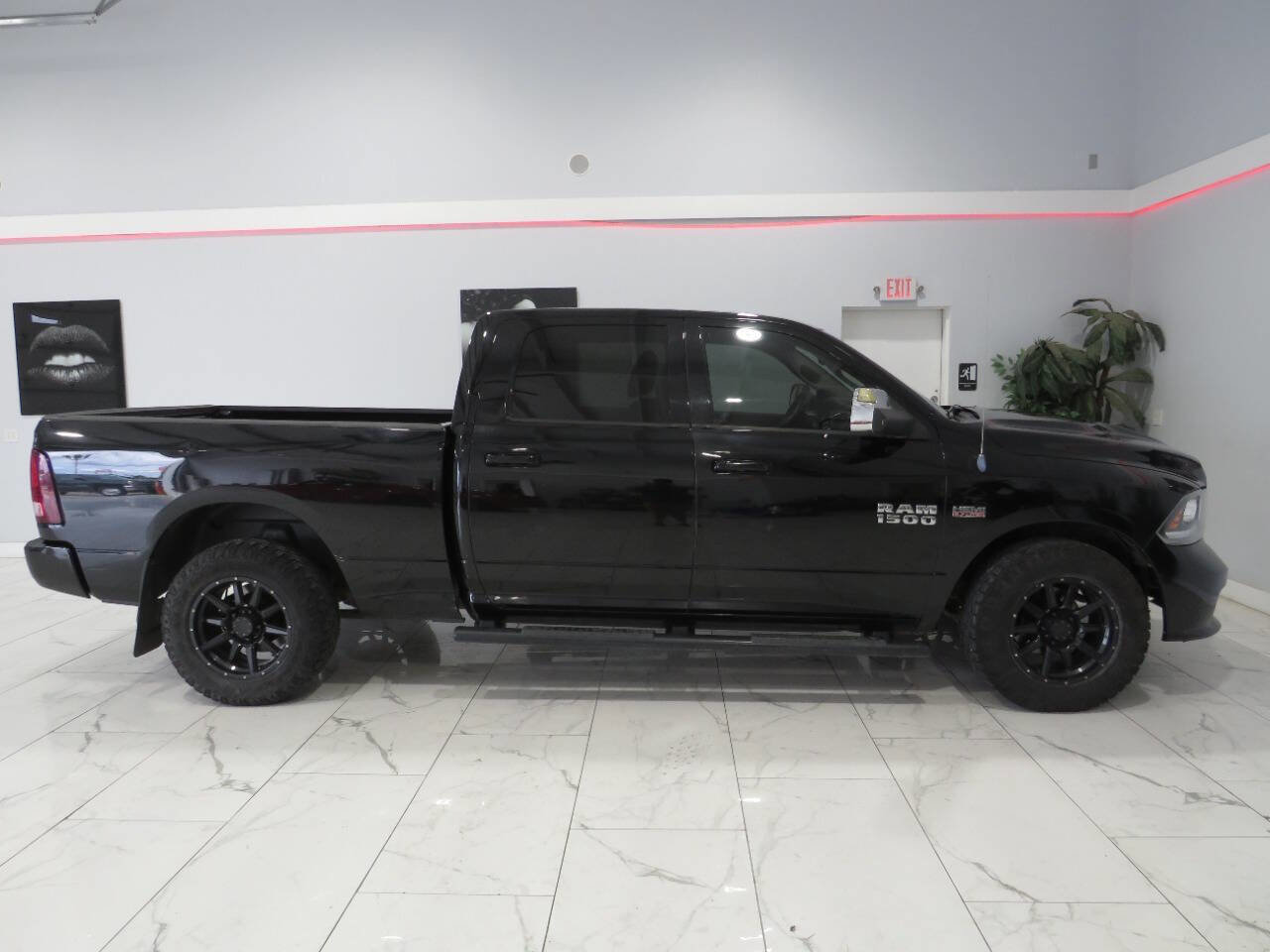 Used 2013 RAM 1500 Sport w/ Sport Premium Group AWD/4WD image 2