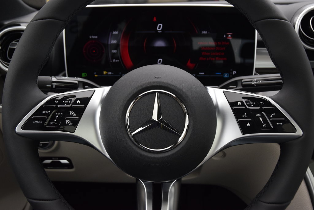 New 2026 Mercedes-Benz C 300 4MATIC Sedan image 23