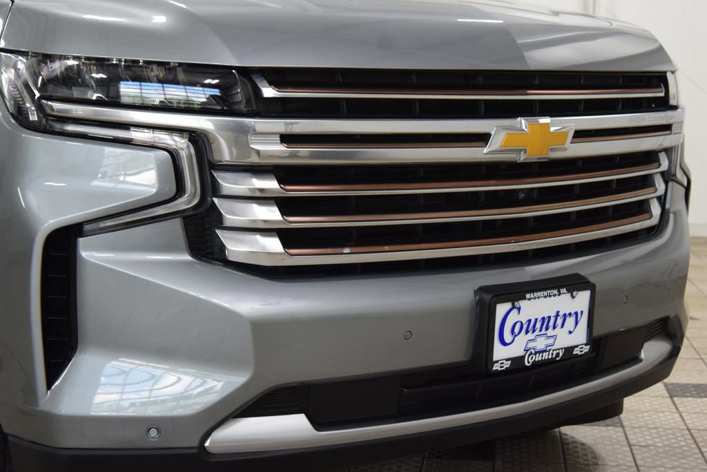 Used 2024 Chevrolet Tahoe High Country AWD/4WD image 13