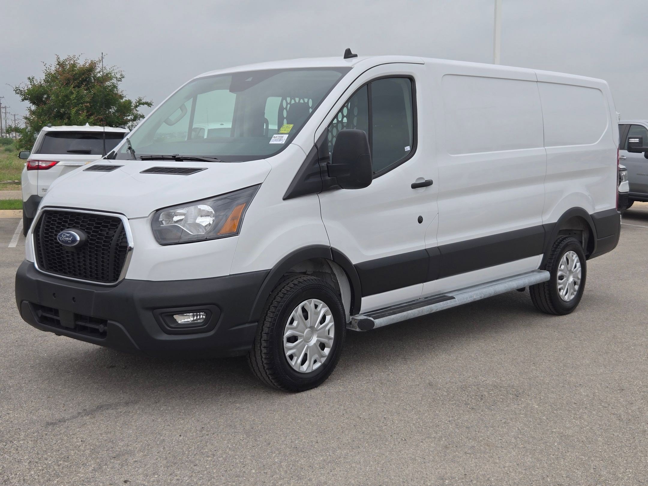 Used 2025 Ford Transit 250 Low Roof w/ Exterior Upgrade Package RWD image 7