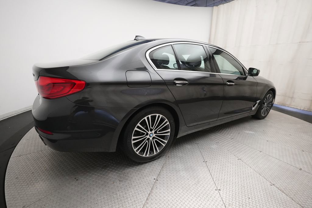 Used 2017 BMW 530i xDrive AWD/4WD image 38