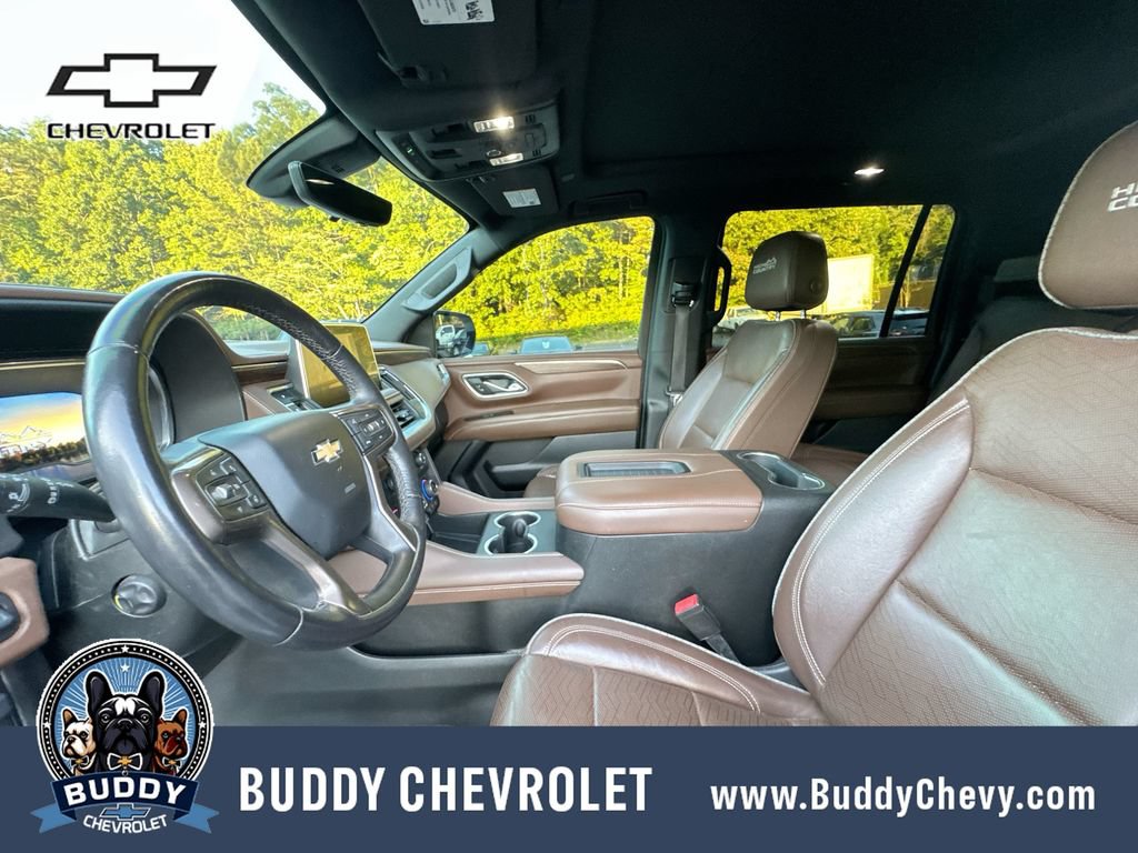 Used 2022 Chevrolet Suburban High Country w/ Premium Package AWD/4WD image 13