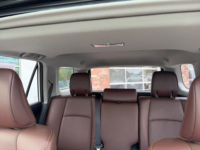 Used 2018 Toyota 4Runner Limited AWD/4WD image 27