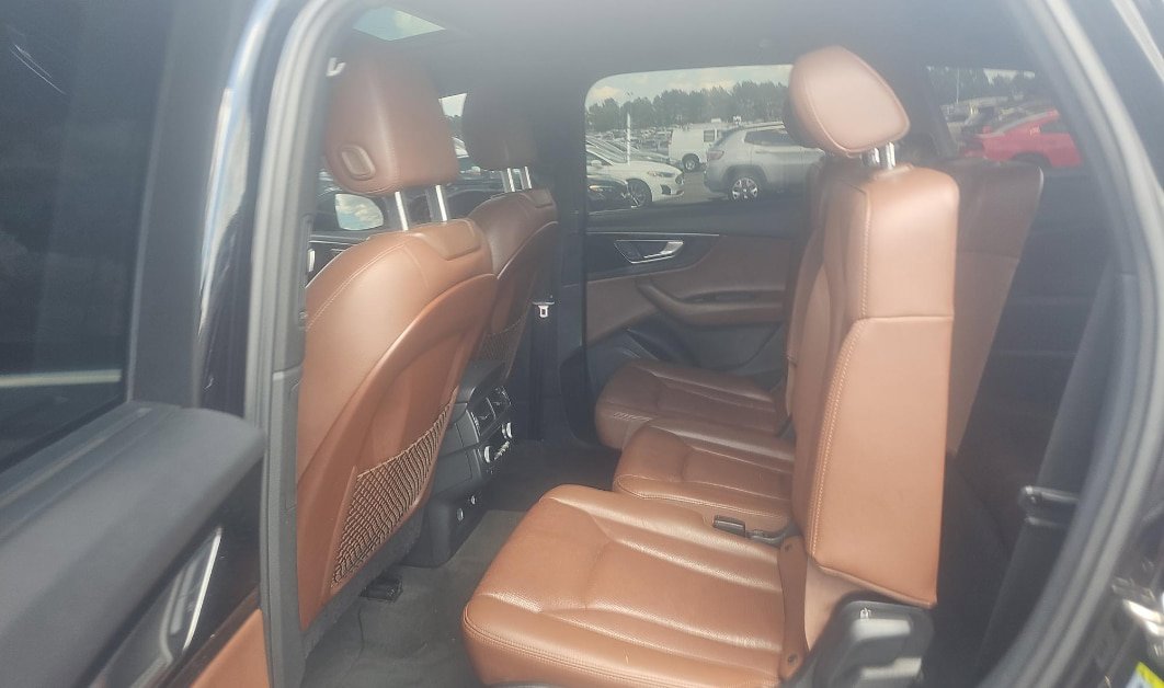 Used 2018 Audi Q7 3.0T Prestige AWD/4WD image 5