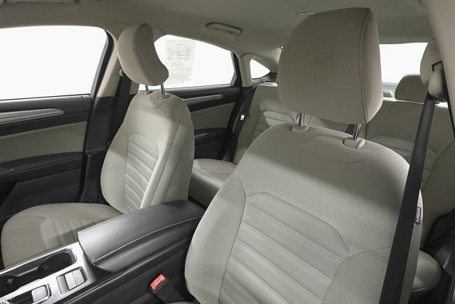 Used 2018 Ford Fusion S image 16